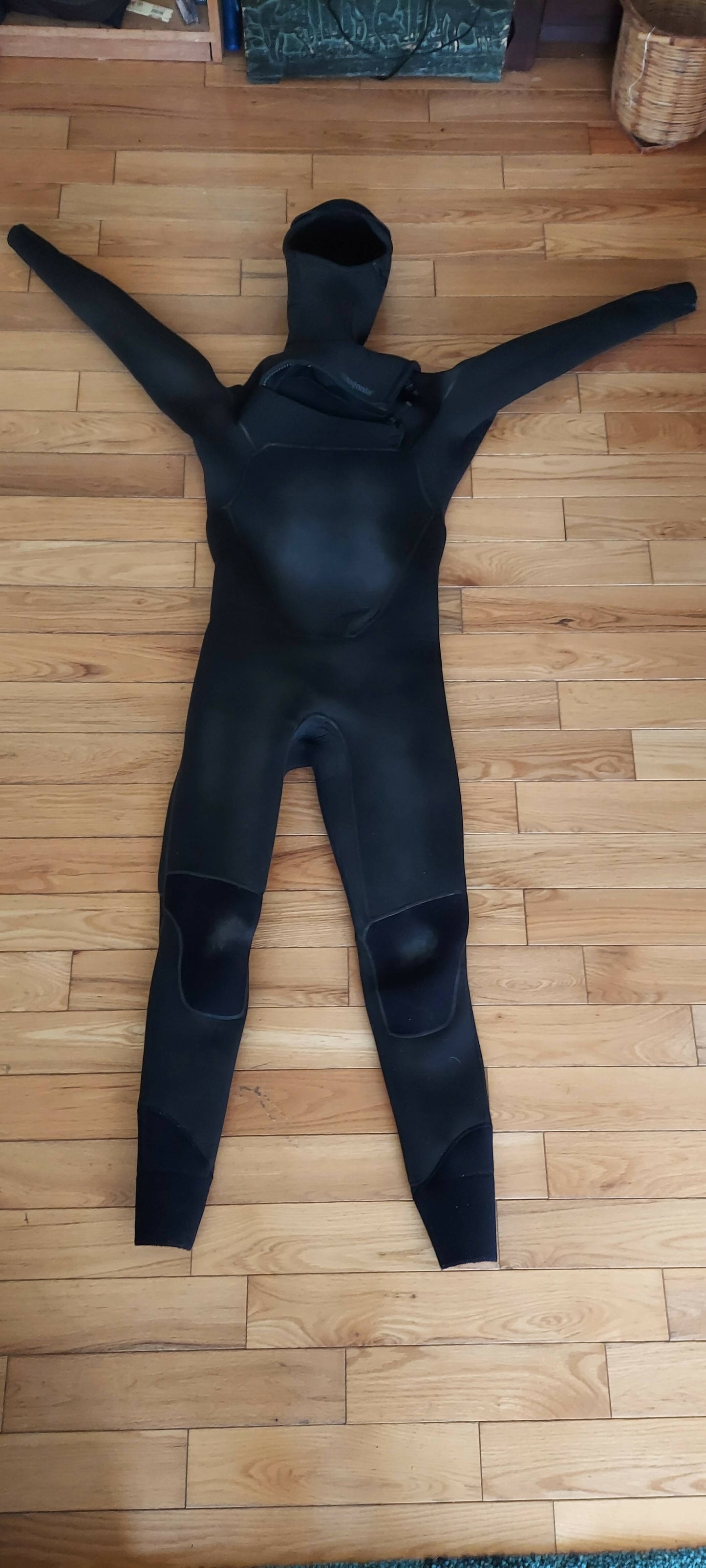 Patagonia Medoum R4 5/4 Wetsuit Medium