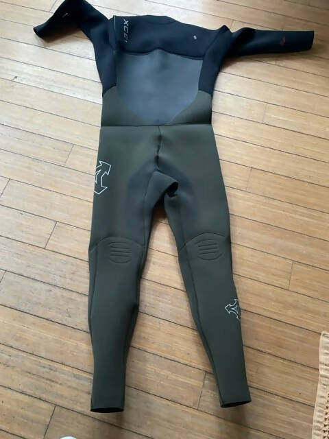 Xcel 4/3 Infinity Radiant Rebound Wetsuit Size XLS