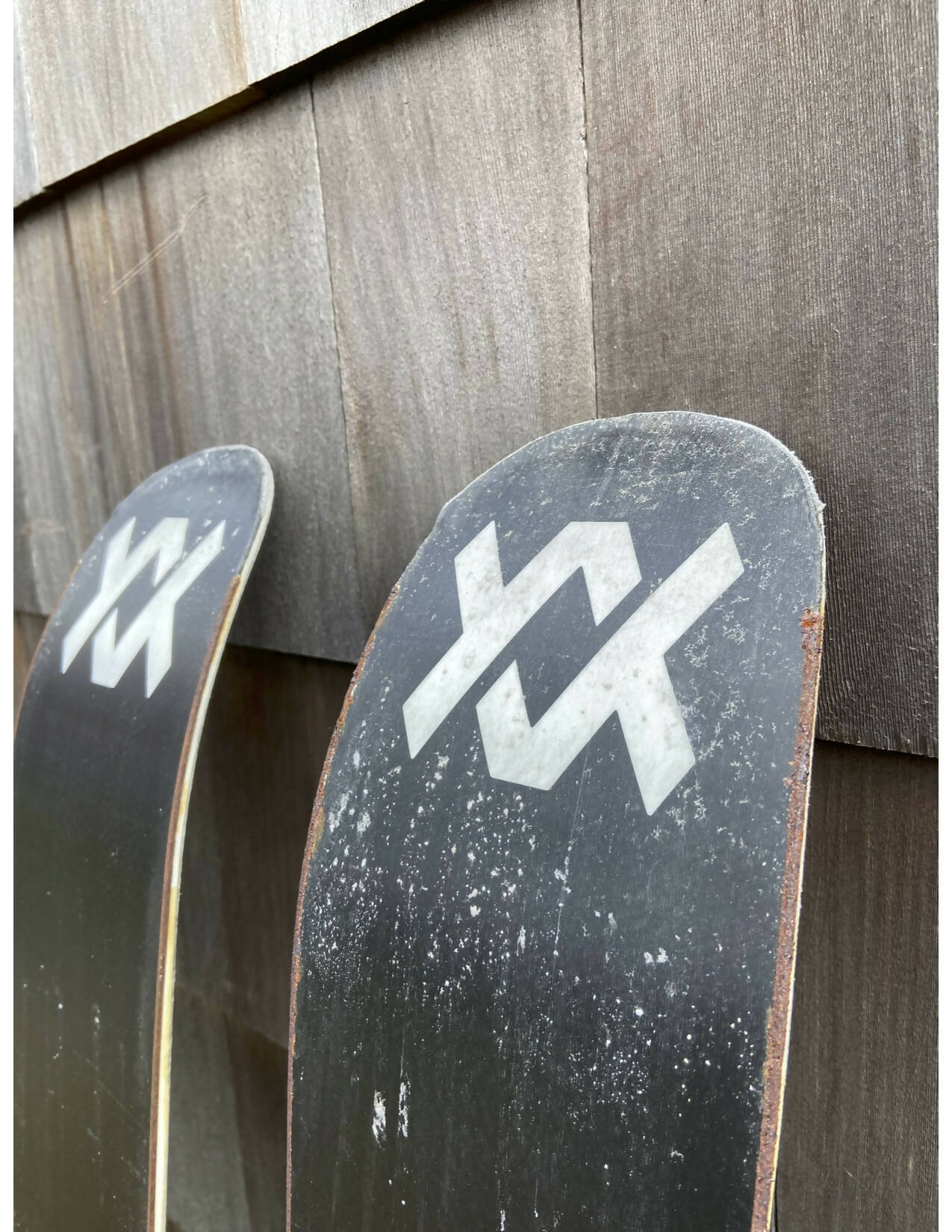 Volkl Kenja 156cm Womens Used Skis with Bindings – Surf Volkl Kenja 156cm Womens Used Skis with Bindings – Surf