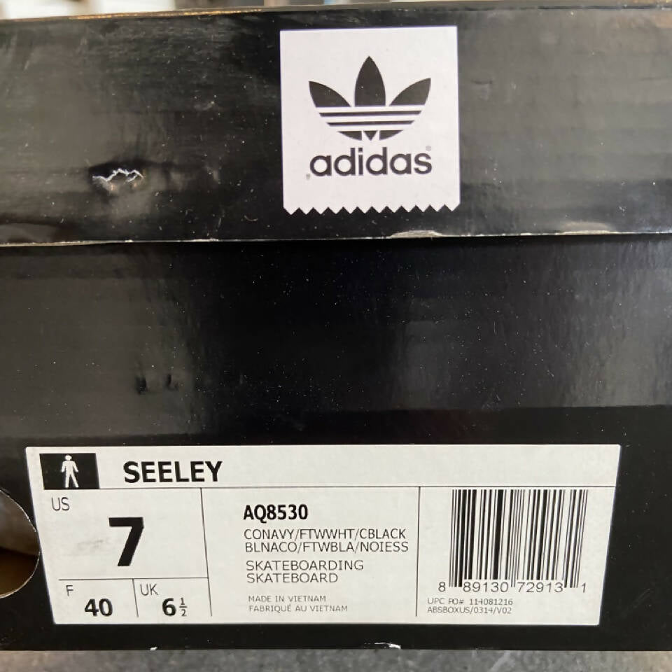 Adidas Seeley AQ8530 Mens