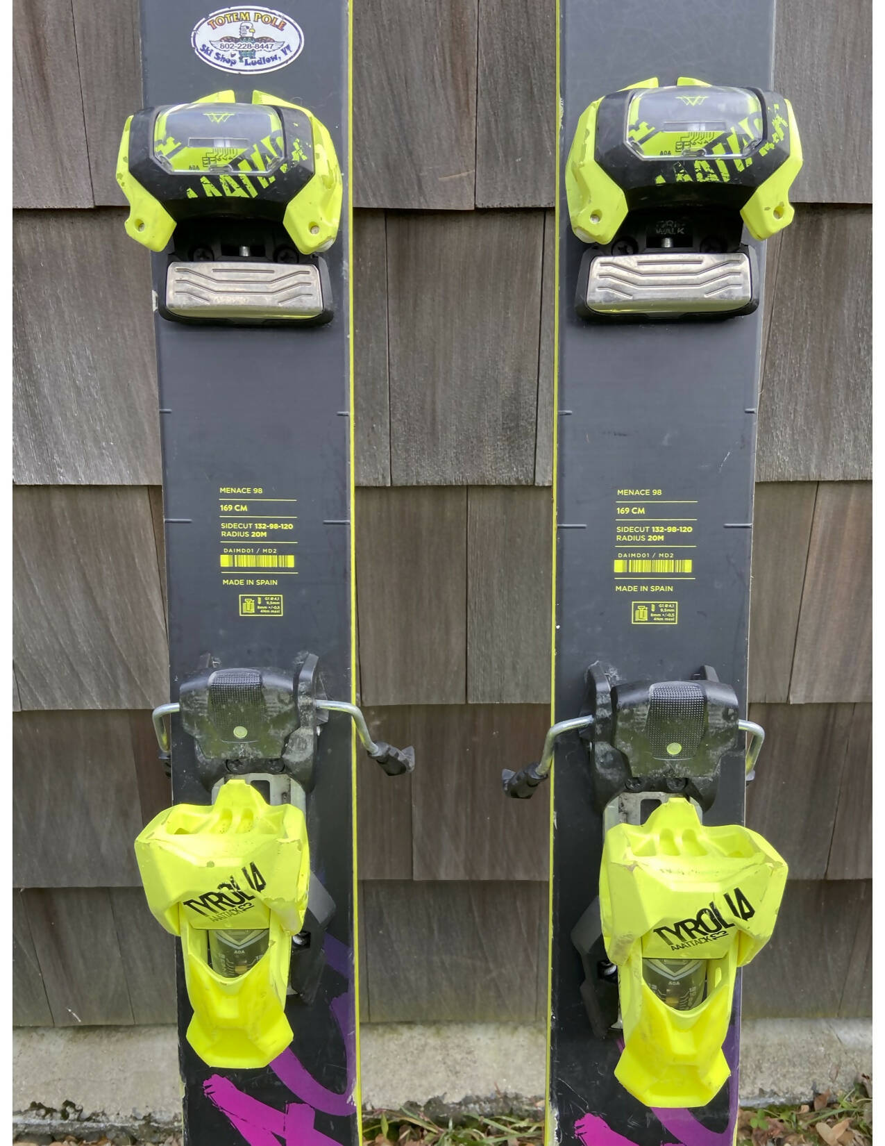 Cheap skis hot sale with bindings